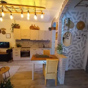 Apartment Casa Fiorita 22, Porto Ceresio