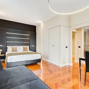  Apartment Frattina High-end Italy