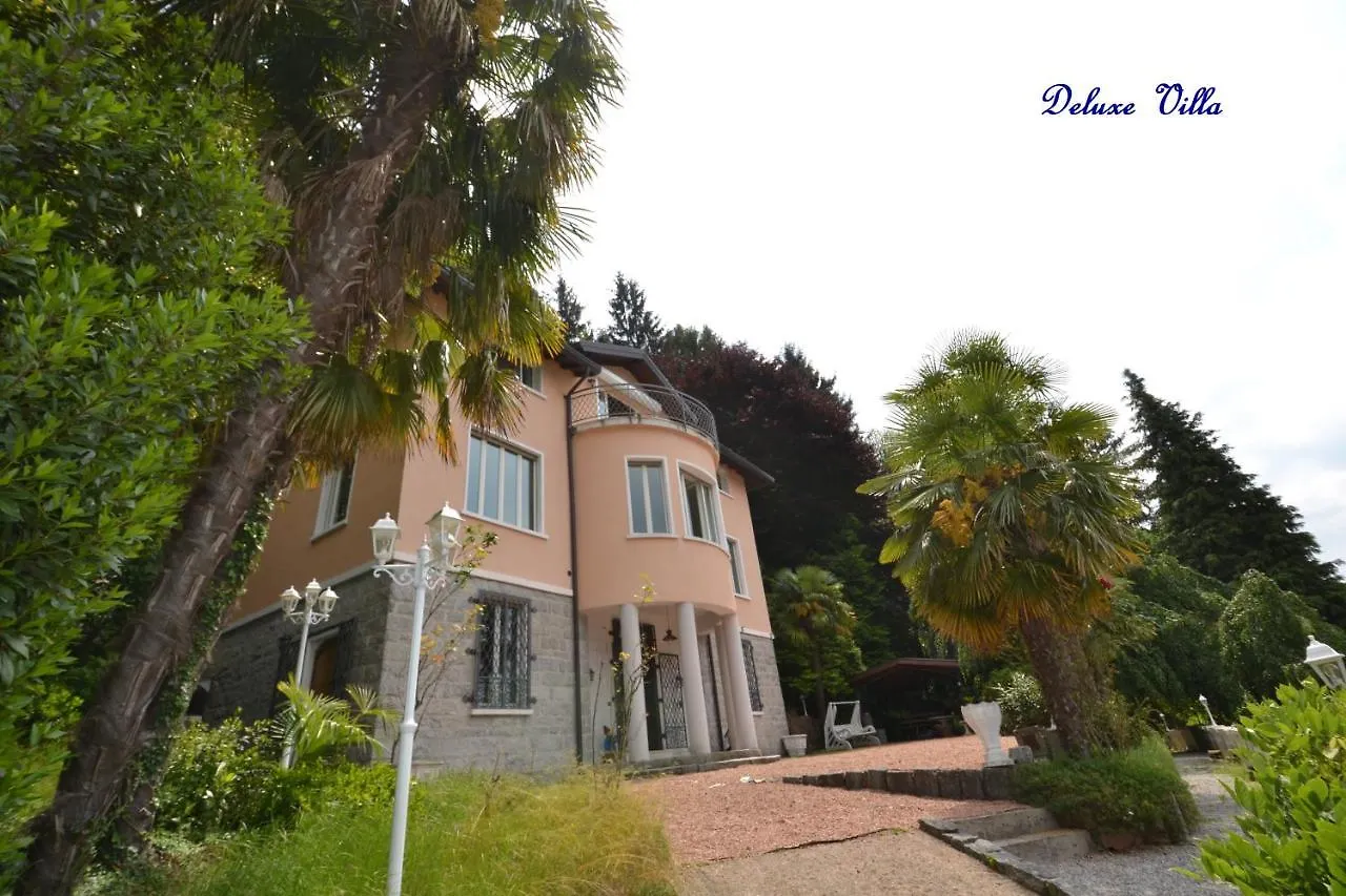Villa Rina Deluxe And Cottage بورتو تْشاريسيو