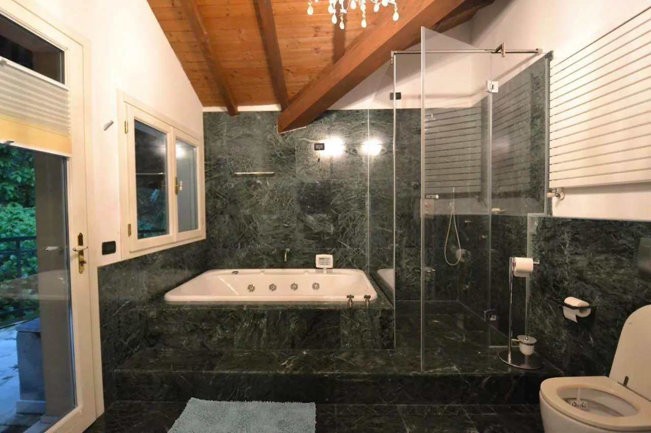 Villa Rina Deluxe And Cottage بورتو تْشاريسيو
